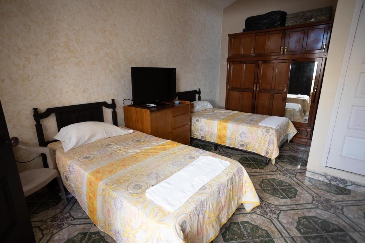 פלורס Hotel Casa De Don Francisco מראה חיצוני תמונה