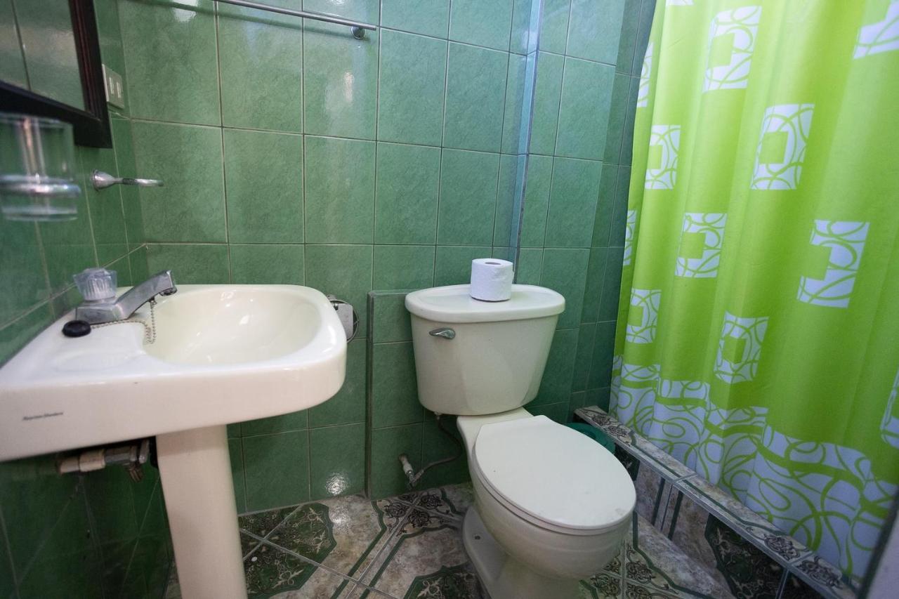 פלורס Hotel Casa De Don Francisco מראה חיצוני תמונה