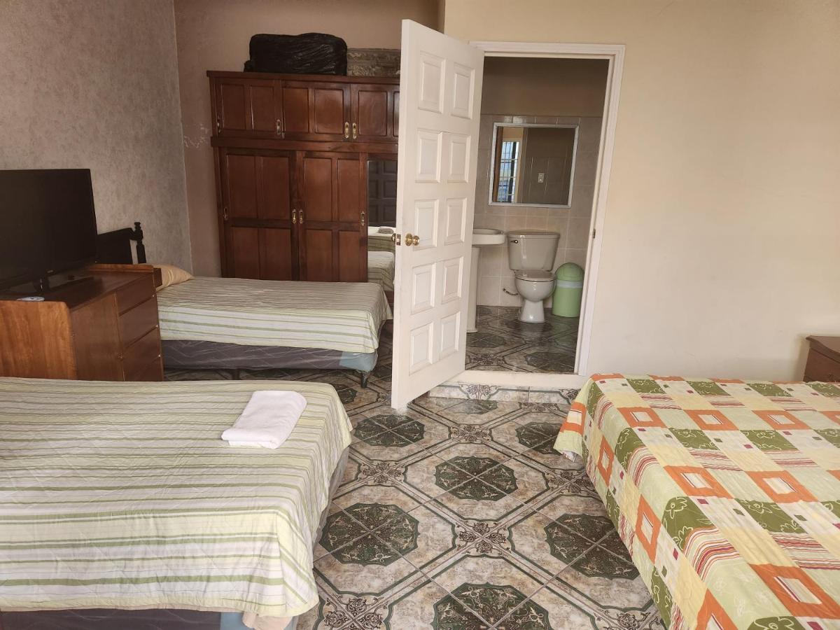 פלורס Hotel Casa De Don Francisco מראה חיצוני תמונה